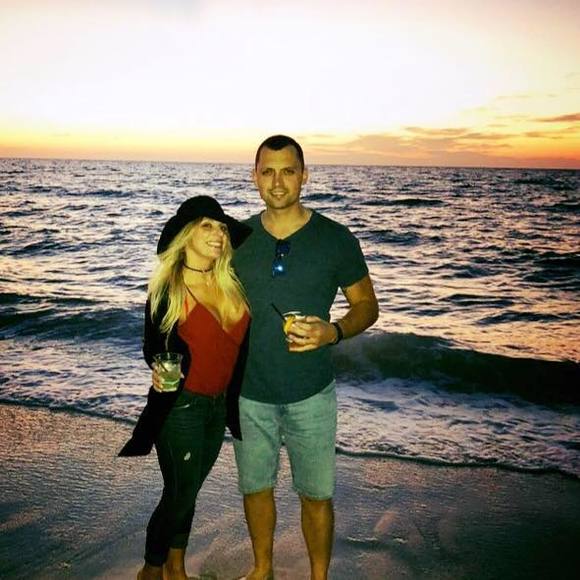 Meet your Posher, Jessica - Picture 1 of 1